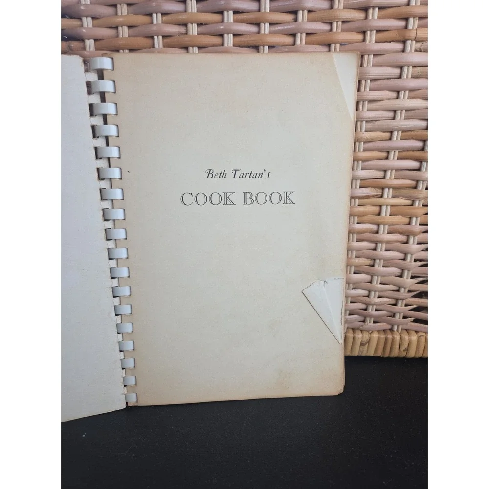 Beth‎ Tartan's Cook Book First Edition 1952 Winston-Salem, North Carolina